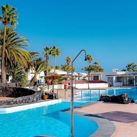 Apartamento Taisa Playa Roca Costa Teguise Zewnętrze zdjęcie