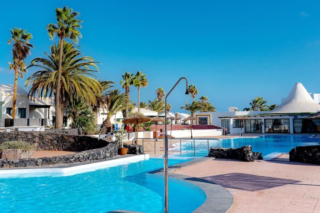 Apartamento Taisa Playa Roca Costa Teguise Zewnętrze zdjęcie